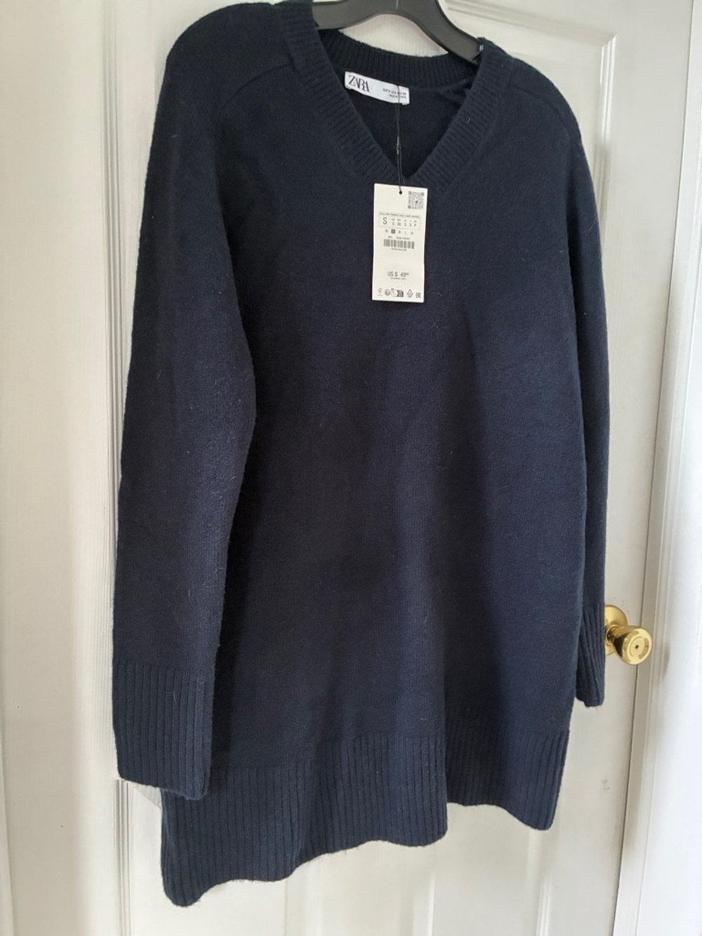 Zara V neck sweaterS